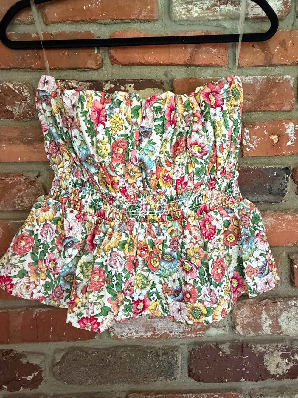 entro Floral Smocked Peplum Camisole